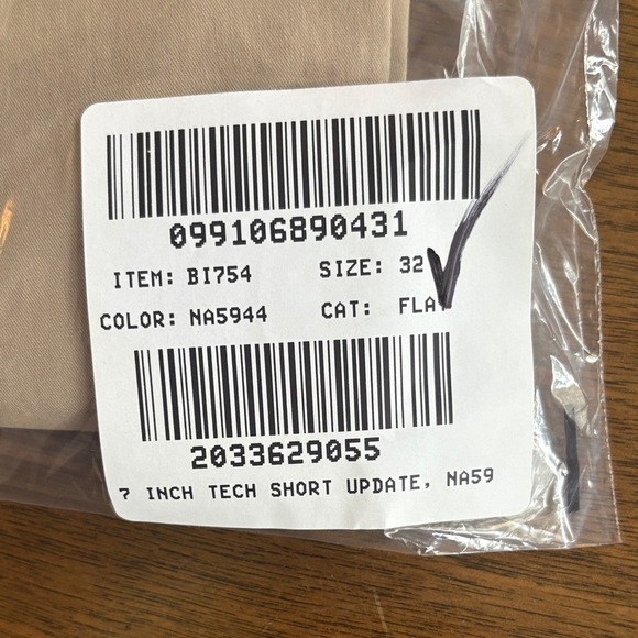 J Crew 7 Inch Tech Shorts Size 28‎ - Picture 4 of 5